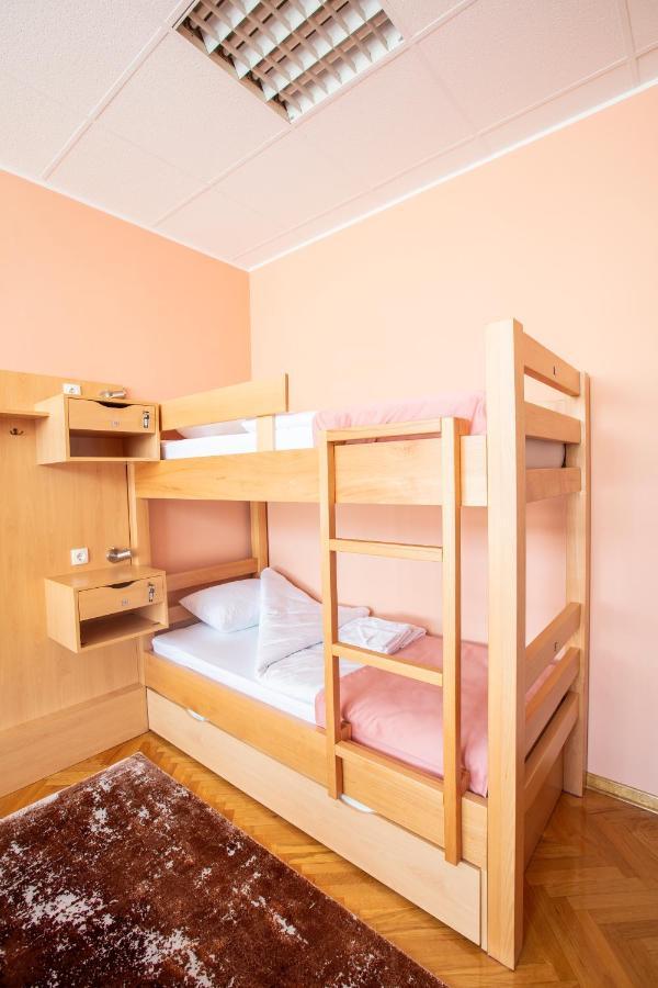 Hostel Amd 贝尔格莱德 外观 照片