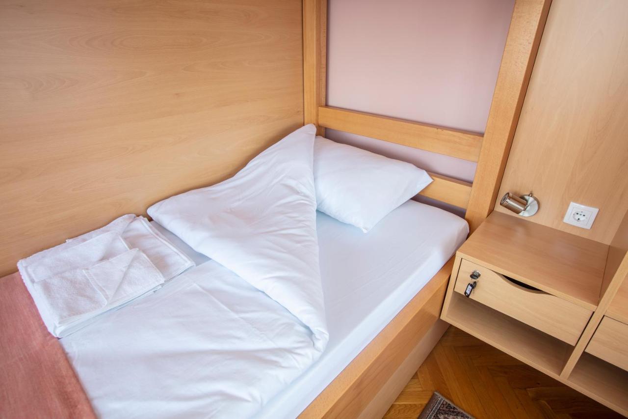 Hostel Amd 贝尔格莱德 外观 照片